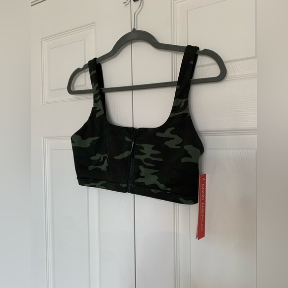 NWT GOOD AMERICAN GREEN CAMO SPORTS BRA ZIP LARGE - Picture 2 of 6
